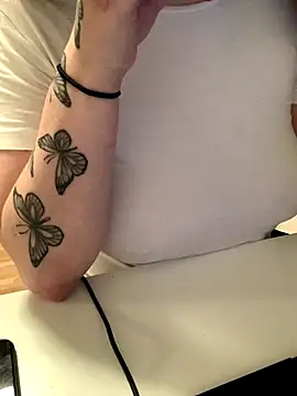 Ghostbaby02 online show from 12-18-25, 01:50