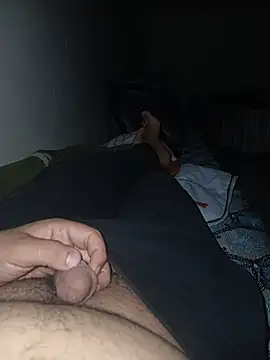 Snapshot of ouchenshadow2975 chatting on 11-30-25, 12:47 ouchenshadow2975 online show from 11-30-25, 12:47