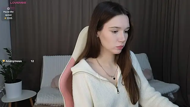 NicoletteBean online show from 11-24-25, 07:52