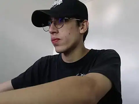 Dio  morningstar online show from 11-18-25, 04:33