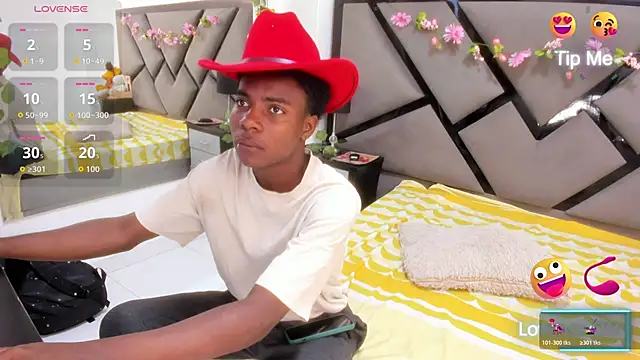 NoahJhonson69 online show from 04-09-26, 12:10