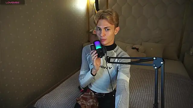 Even Vrot online show from 12-13-25, 08:58