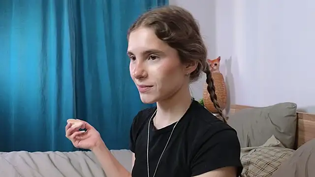 RozanneJordan online show from 07-16-26, 06:03