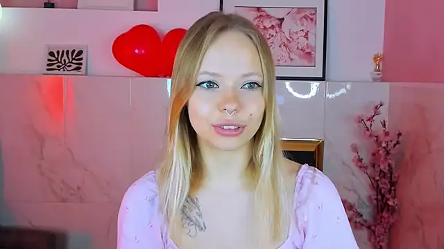 lucy loy online show from 02-11-26, 07:24