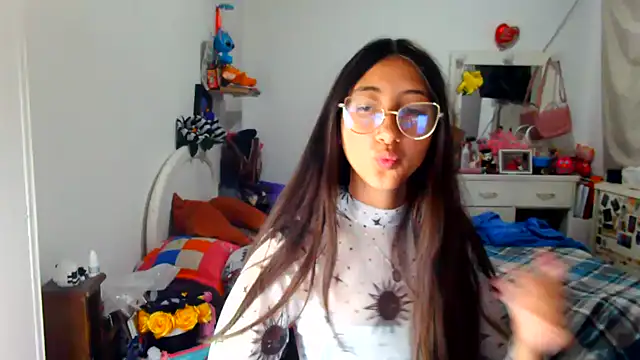 Nanylux online show from 11-21-25, 04:05