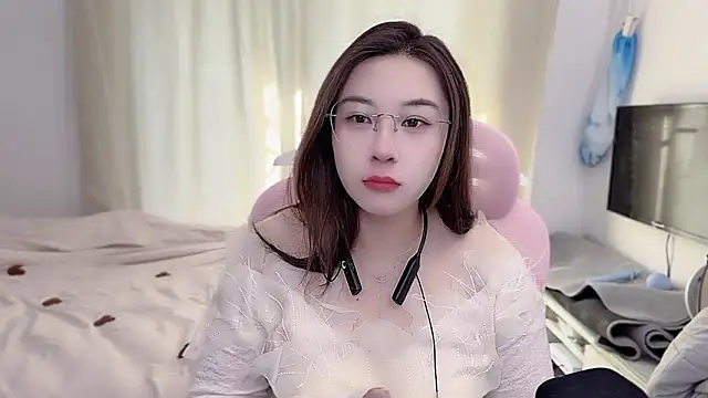 Snapshot of TTtia_ chatting on 01-10-26, 01:40 TTtia online show from 01-10-26, 01:40