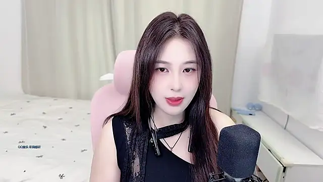 Snapshot of TTtia_ chatting on 07-06-26, 01:13 TTtia online show from 07-06-26, 01:13