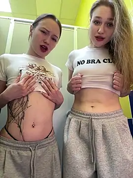 Snapshot of RussianWoman chatting on 02-08-26, 03:32 RussianWoman online show from 02-08-26, 03:32