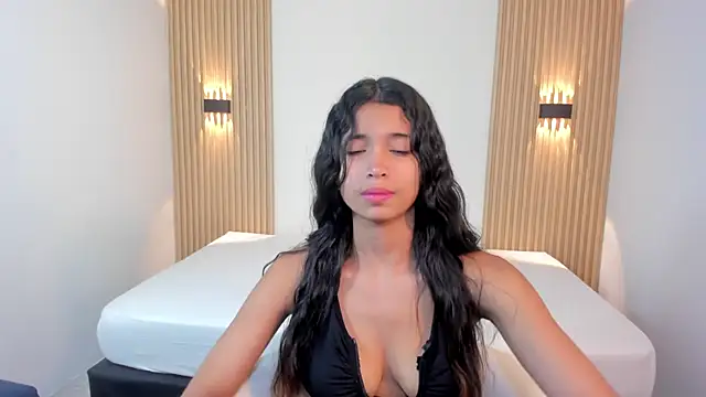 Ashleycooper5 online show from 12-01-25, 08:36