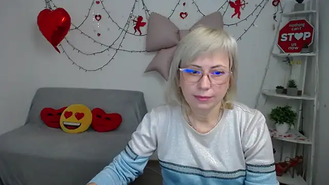 LaurenWishy online show from 02-10-26, 07:34