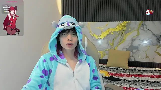 Sylasfrost online show from 12-21-25, 12:56