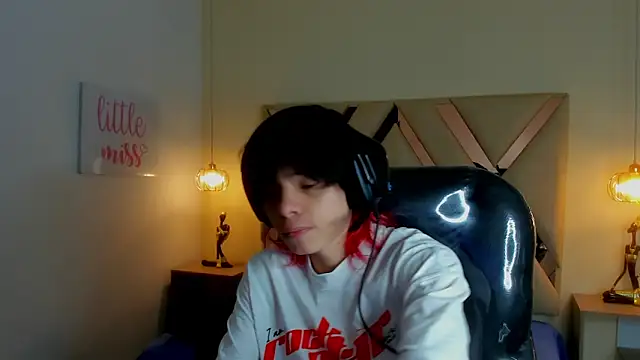 Sylasfrost online show from 02-23-26, 11:51