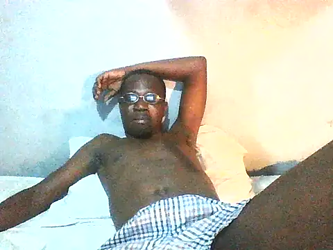 Snapshot of fuckdigg chatting on 12-13-25, 11:10 fuckdigg online show from 12-13-25, 11:10