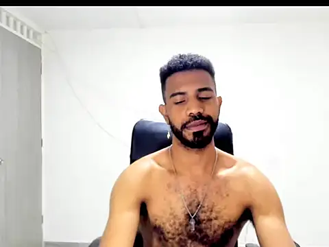 alberthot11 online show from 04-07-26, 01:44