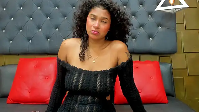 Snapshot of FaxeLeon chatting on 11-26-25, 11:22 FaxeLeon online show from 11-26-25, 11:22