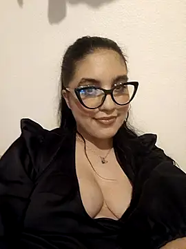 SoniaPinky online show from 11-23-25, 09:47