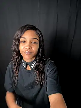 DreamofAndrea online show from 11-20-25, 04:23