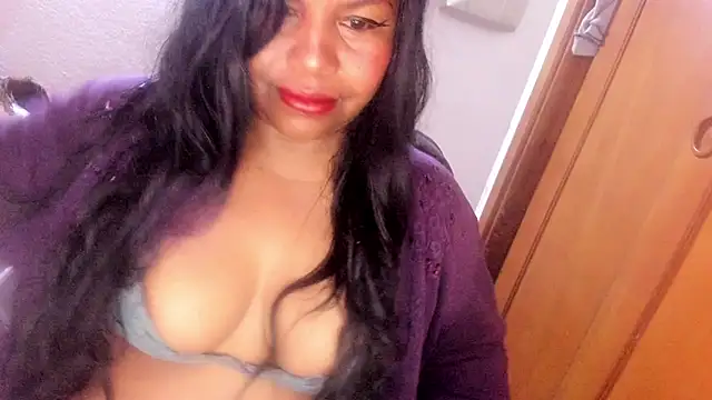 ebonycamelia online show from 05-23-26, 10:52