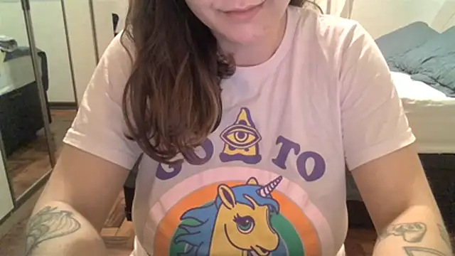 Snapshot of xxxluana chatting on 04-18-26, 01:31 xxxluana online show from 04-18-26, 01:31