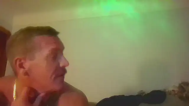 LuxeLoverZ online show from 11-19-25, 05:29