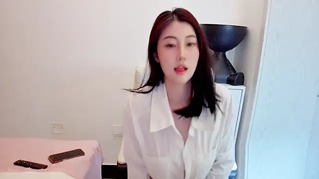 Snapshot of XIAOFENG-2025 chatting on 12-22-25, 08:44 XIAOFENG-2025 online show from 12-22-25, 08:44