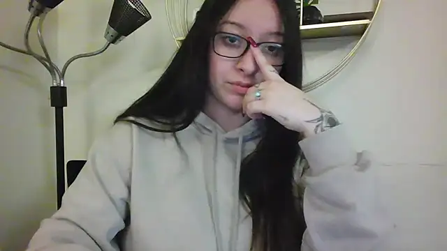 Snapshot of BesosAndPassion chatting on 11-20-25, 12:11 BesosAndPassion online show from 11-20-25, 12:11