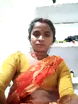 Hot erion online show from 11-22-25, 03:44