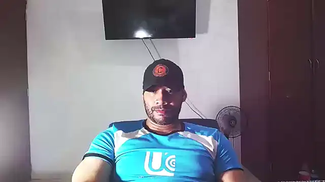 musclehetero online show from 12-15-25, 06:39