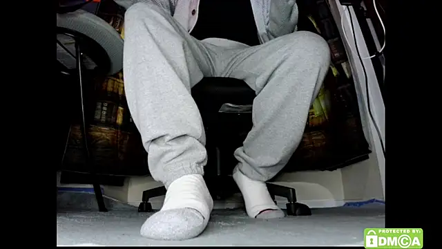 justshutupandwatch online show from 02-04-26, 05:41