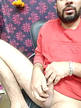 Snapshot of Cute_Lucky chatting on 11-20-25, 04:45 Cute Lucky online show from 11-20-25, 04:45