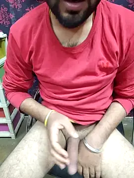 Snapshot of Cute_Lucky chatting on 11-29-25, 04:04 Cute Lucky online show from 11-29-25, 04:04