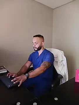 Snapshot of Mike_savage3 chatting on 07-09-26, 12:09 Mike savage3 online show from 07-09-26, 12:09