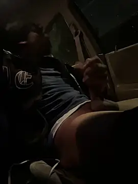 homedeepstrokes215 online show from 12-01-25, 03:11