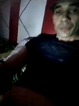 Snapshot of aletr15la chatting on 11-29-25, 04:59 aletr15la online show from 11-29-25, 04:59