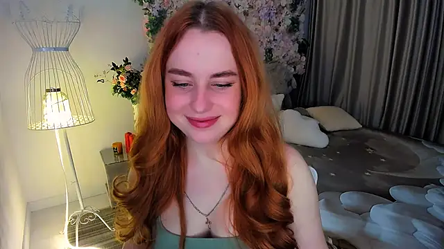 AirySilhouette online show from 11-30-25, 10:19