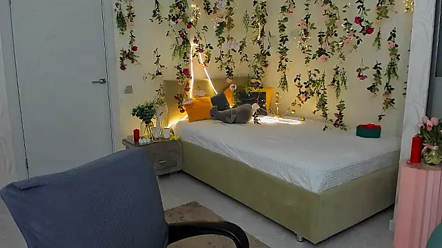 AirySilhouette online show from 03-24-26, 04:06