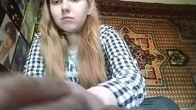 KikiBang online show from 02-03-26, 08:19