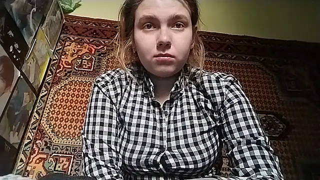 KikiBang online show from 03-25-26, 09:37