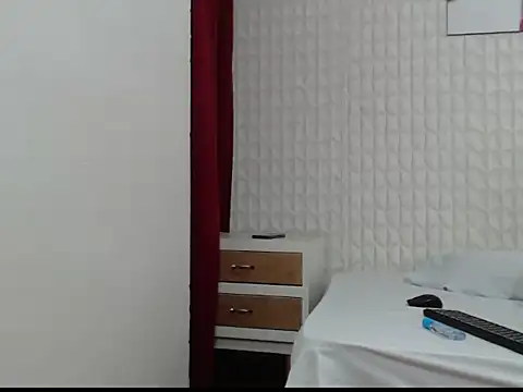 Violeta DAmore online show from 11-26-25, 07:04