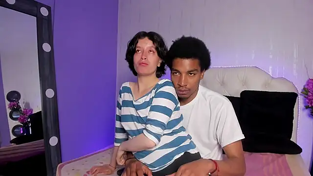 Snapshot of CoralAndOcean_ chatting on 12-03-25, 01:09 CoralAndOcean online show from 12-03-25, 01:09