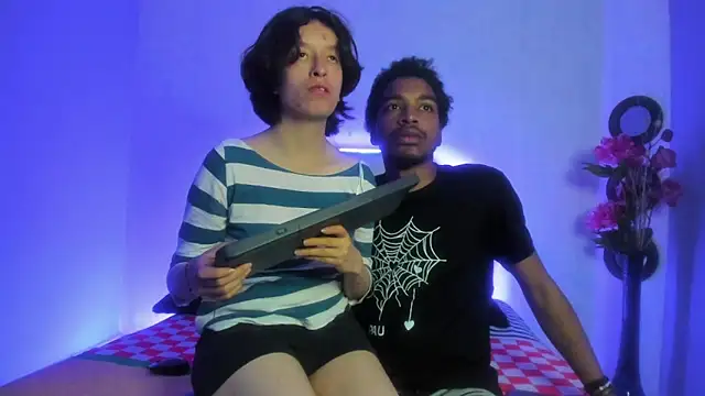 Snapshot of CoralAndOcean_ chatting on 01-05-26, 05:38 CoralAndOcean online show from 01-05-26, 05:38