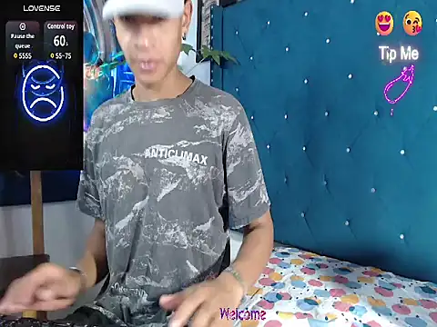 Snapshot of crissex3 chatting on 03-13-26, 10:22 crissex3 online show from 03-13-26, 10:22