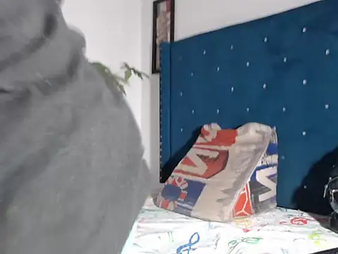 Snapshot of crissex3 chatting on 03-31-26, 01:22 crissex3 online show from 03-31-26, 01:22