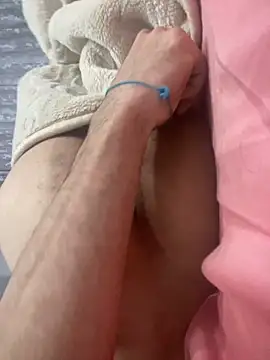 Snapshot of italianbaby001 chatting on 11-22-25, 12:31 italianbaby001 online show from 11-22-25, 12:31