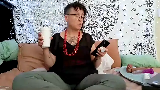 sareberr420 online show from 02-12-26, 03:07