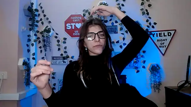 Sweeet Emilyy online show from 12-02-25, 01:39