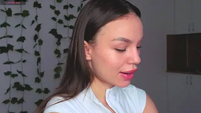 Tiffany Sweetie online show from 04-15-26, 12:45