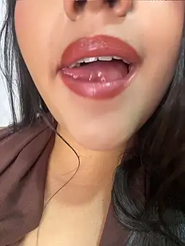Sammyy torres online show from 06-20-26, 06:05