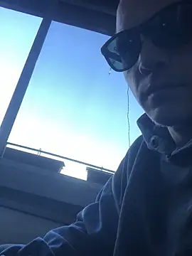 Spielzeugtwink online show from 04-23-26, 04:31