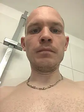 Spielzeugtwink online show from 06-18-26, 09:19